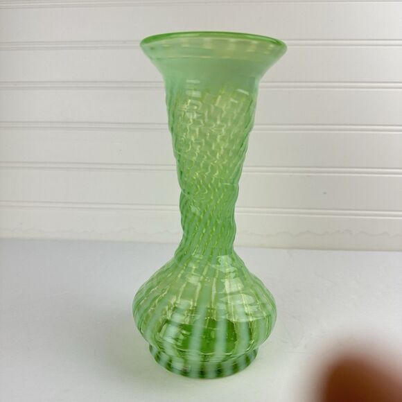 Vintage Fenton Green Opalescent Spiral Swirl Optic Flower Vase Uranium 8” Glows - Picture 2 of 11